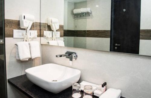 Bahraich Bed & Breakfast | Hotel Platinum Shravasti