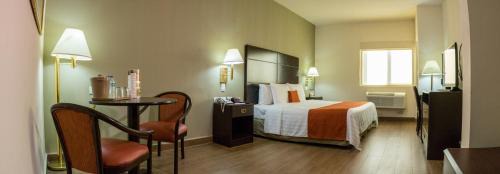 Monterrey Centro Hotel | Hotel Plaza Calzada