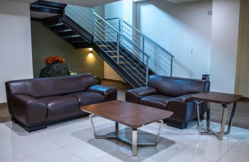 Monterrey Centro Hotel | Hotel Plaza Calzada