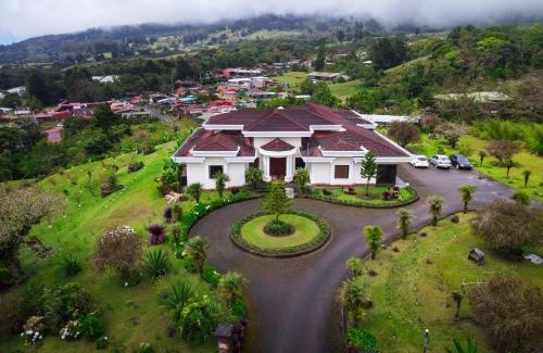 Fraijanes Hotel | Hotel Poas Paradise