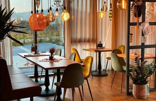 Dachau District Hotel | Hotel Poellners 20 min von München Hbf