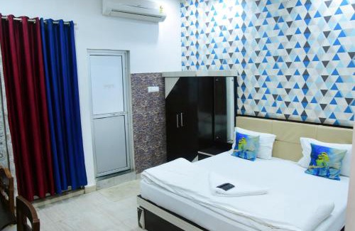 Dalmau Hotel | Hotel Pratap Palace