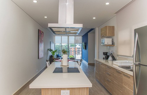 Rohrmoser Apartment | Hotel Quality Stay in San Jose's Best Neighborhood