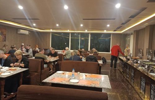 Orchha Hotel | Hotel Rajwada palace