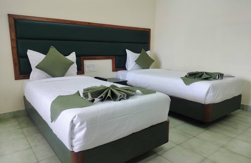 Secunderabad Cabin | Hotel Ranjit Residency
