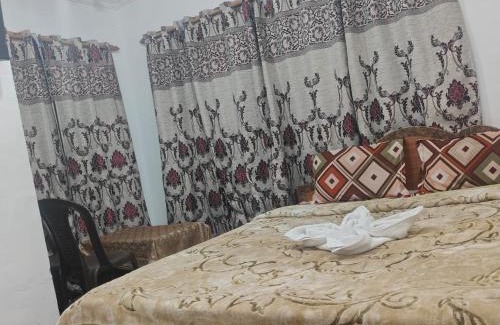 Gund Hotel | Hotel Relax Inn