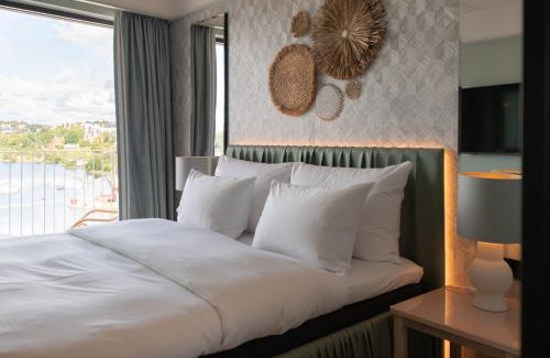 Moss Hotel | Hotel Riviera