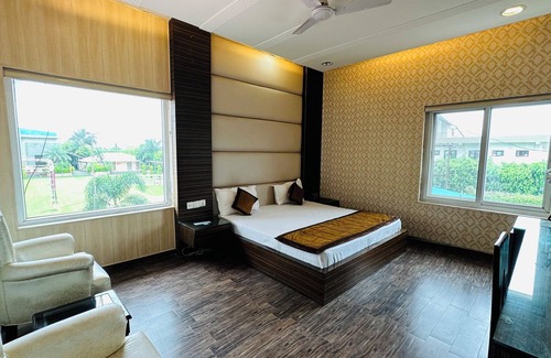 Haldwani Hotel | Hotel Riya Palace