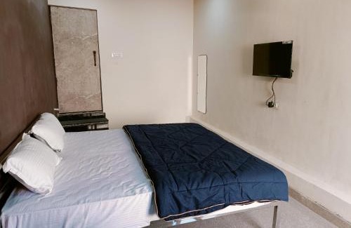 Satna Hotel | HOTEL ROYAL INN