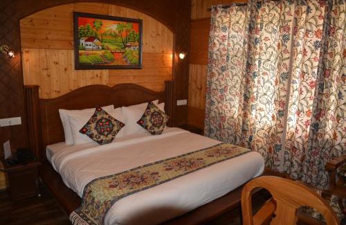 Laripora Hotel | Hotel Royale Comfort