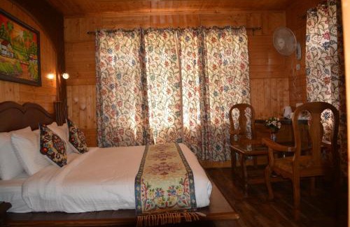 Laripora Hotel | Hotel Royale Comfort