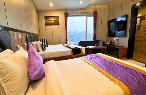 Varanasi Hotel | Hotel Runway Inn