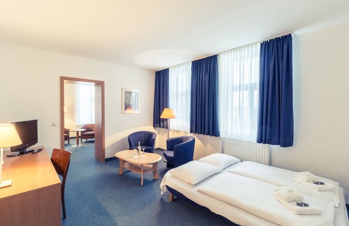 Neustadt-Glewe Hotel | Hotel Schloss Neustadt-Glewe