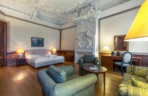 Neustadt-Glewe Hotel | Hotel Schloss Neustadt-Glewe