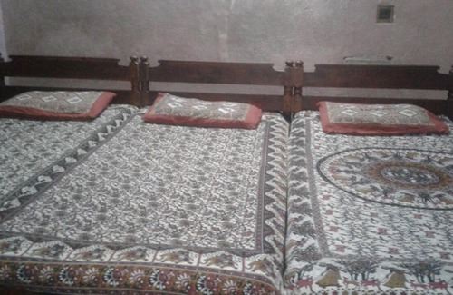 Hyderabad Cabin | Hotel Shanti Nivas