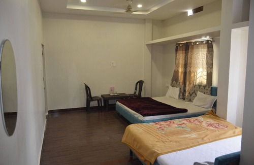 Ujjain Hotel | Hotel Shree Lok