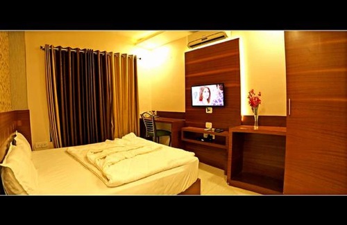 Dewas Hotel | Hotel Shri Khedapati International