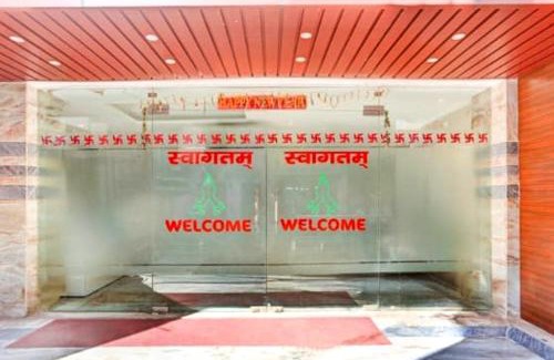 Paharganj Hotel | Hotel Swastik place 2 min Walk From New Delhi Railway Station