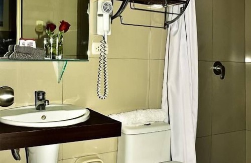 Jose Luis Bustamante y Rivero Hotel | Hotel TerraMistica Monasterio