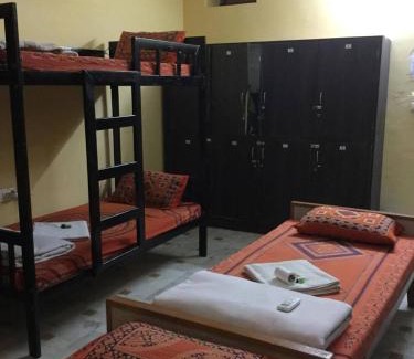Amar Sagar Pol Hotel | Hotel Tokyo Palace
