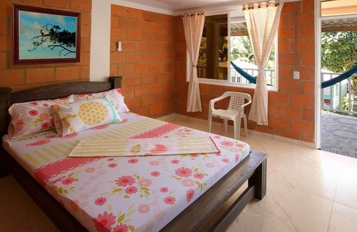 Juanchaco Hotel | Hotel y Cabañas Costa Real