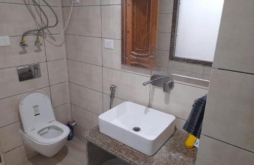 Srinagar Hotel | Hotel Zoon Dabb Srinagar airport kashmir