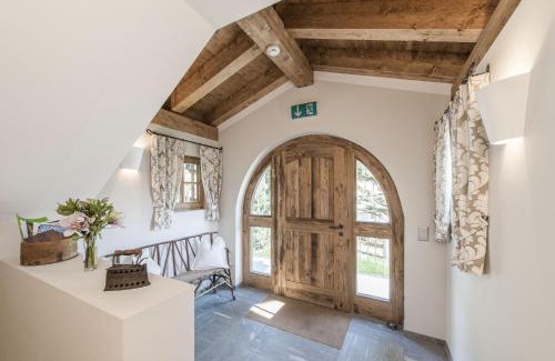 Celerina-Schlarigna Hotel | Hotelino Petit Chalet
