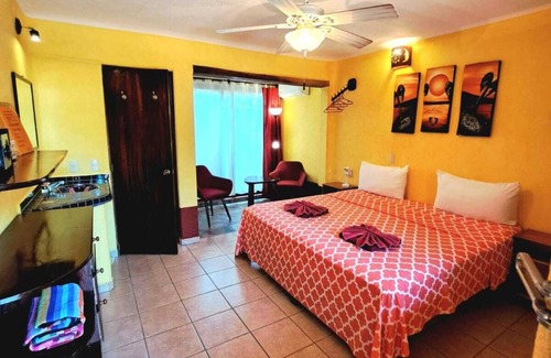 Brisas de Zicatela Hotel | Hotelito Swiss Oasis - Adults Only