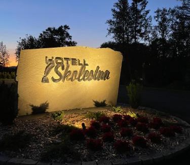 Naeroy Hotel | Hotell Skolestua