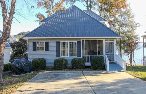 Leesburg House | House #04 - Happy Camper-(No Pets) -Private Pier