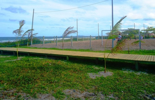 Itapoa House | HOUSE 3 QTOS HALF THE BEACH!