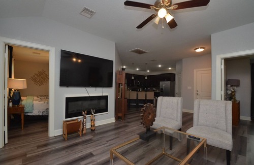 Atascocita House | House 3 years old, Close to mall, Restaurants, IAHn