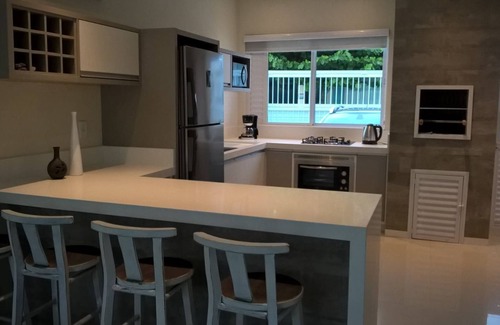 Canto Grande House | House FRONT OF THE SEA (3 suites), Petit Village, beach Mariscal, Bombinhas