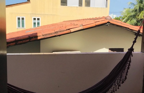 Piata House | House in a gated community, close to Piatã beach.