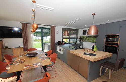 Glowe House | House in a great location with garden, terrace and private sauna - Ferienhaus Seehund