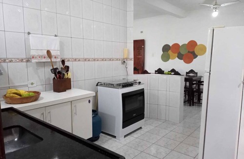 Itanhaem House | House in Belas Artes with 2 suites