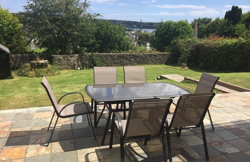 Kinsale Town Centre House | House in the heart of Kinsale with private garden, parking and superb views!