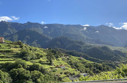 Sao Vicente House | House in the Mountains With Garden