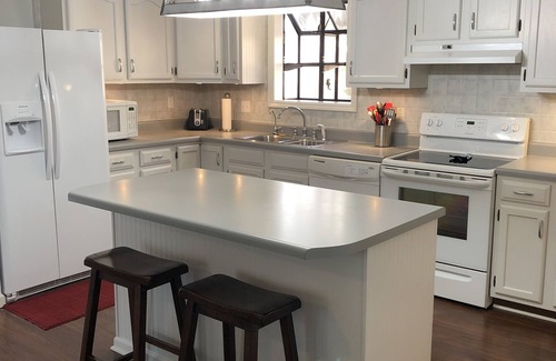 Linn Creek House | House on a quiet uncrowded cove