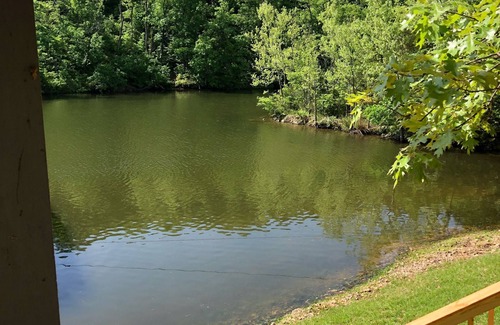 Linn Creek House | House on a quiet uncrowded cove