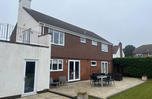 Friars Cliff House | House on Friars Cliff that sleeps 10 guests in 5 bedrooms