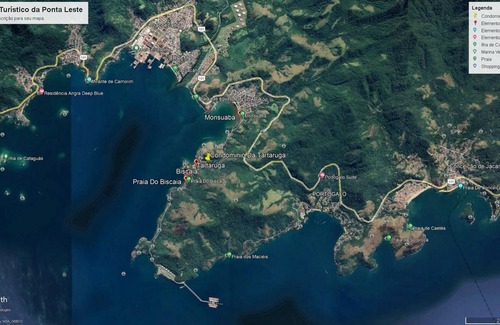 Biscaia Cottage | House on large plot by the sea, in condominium