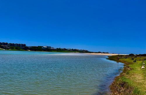 Paradise Beach Bed & Breakfast | House on the Hill Paradise Beach