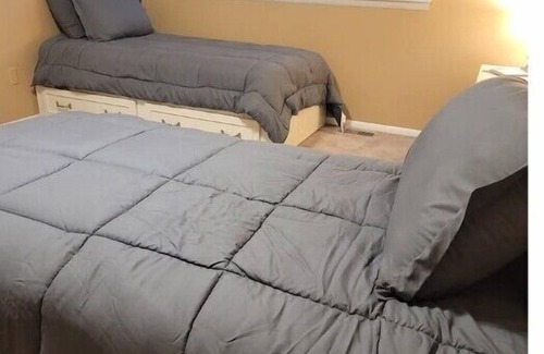 Rolla House | House on the Hill!