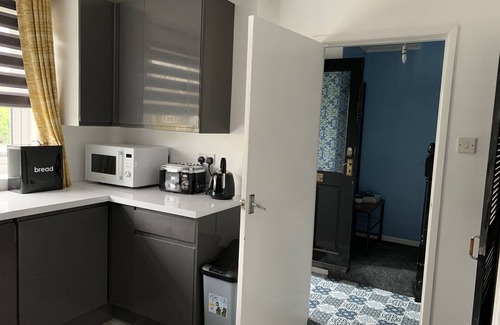 Gorleston-on-Sea House | House - Sleeps 5, Parking & Private Garden