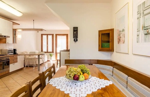 Porto Santa Margherita House | House with big private Garden - 2 min walk to center/10 to Beach/1h drive Venice