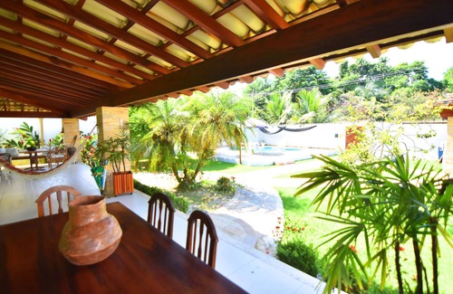 Portal das Artes House | House with 3 suites, swimming pool in a residential neighborhood, up to 7 people