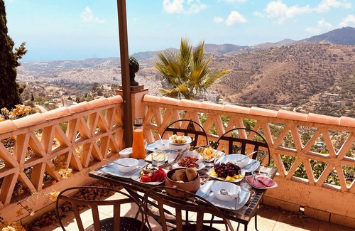 Torrox Cottage | House with a great sea view, pool, 14 minutes to the beach