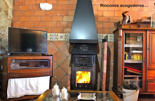 Puebla del Caraminal House | House with pool and private garden, near Cabio beach