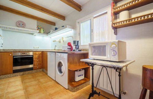 Muro Cottage | House with garden and swimming pool, relaxation in rural environment